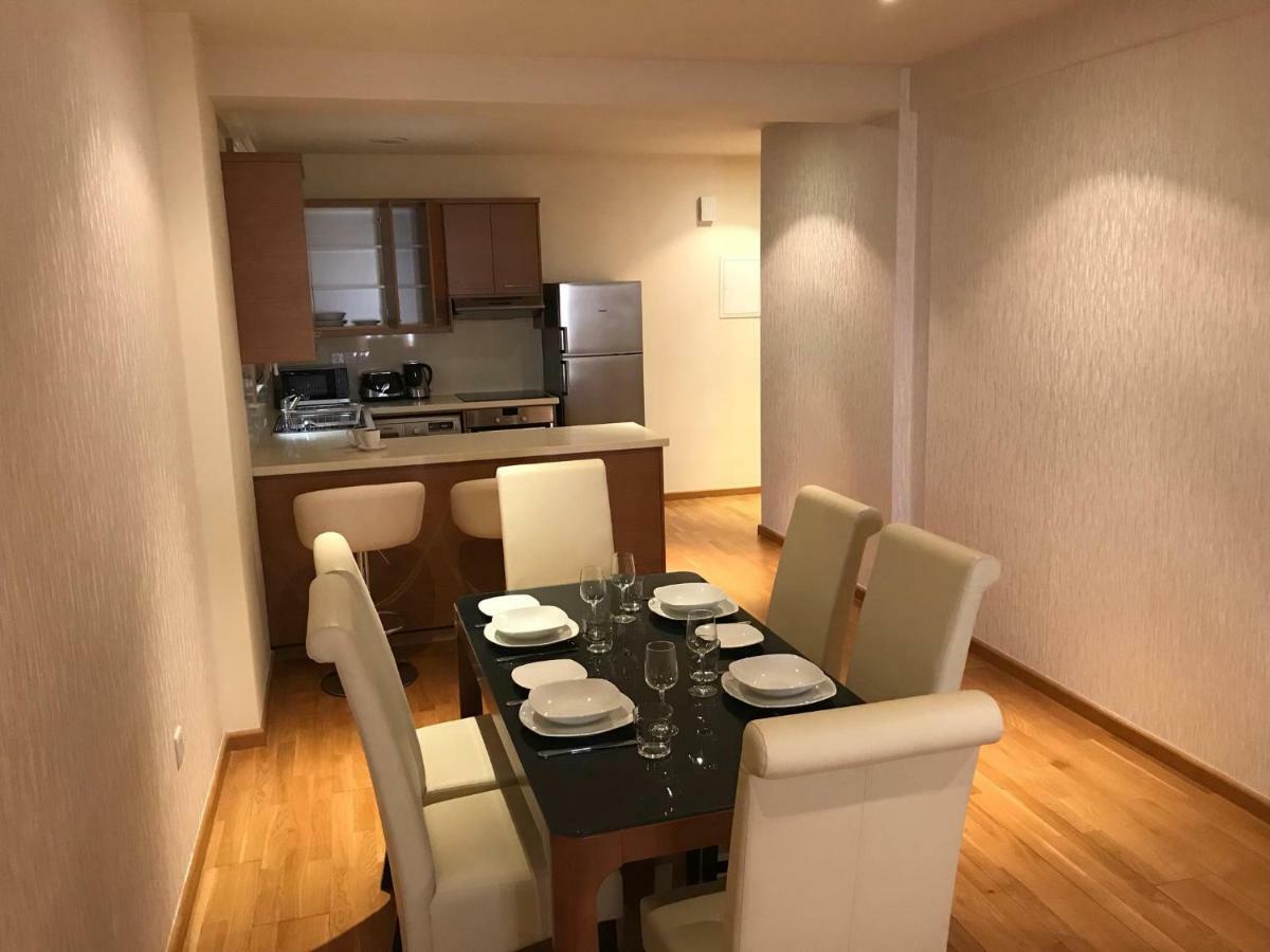 Sea View Central Apt Ithaki ลาร์นาคา ภายนอก รูปภาพ