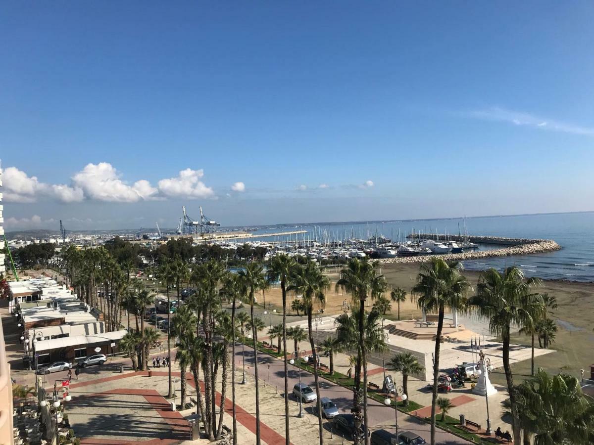 Sea View Central Apt Ithaki ลาร์นาคา ภายนอก รูปภาพ