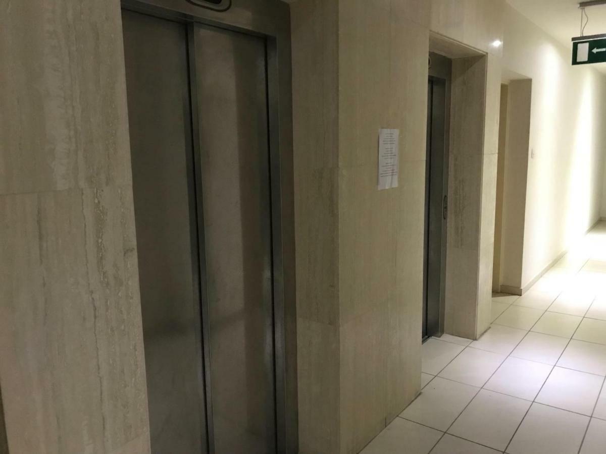 Sea View Central Apt Ithaki ลาร์นาคา ภายนอก รูปภาพ